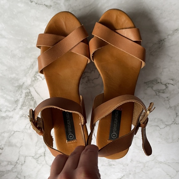 FOREVER NEW | Juniper Leather Wedges - Picture 8 of 8